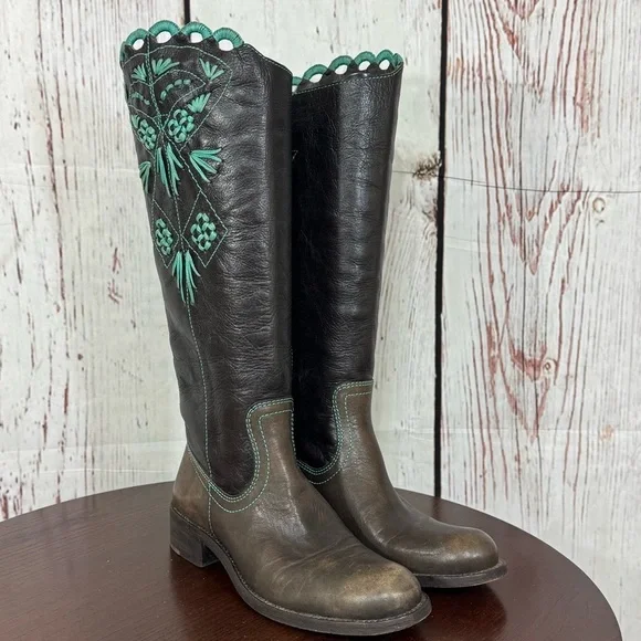 BCBG MAX AZRIA distressed Black leather blue raffia embroidery tall Boots 7 GUC